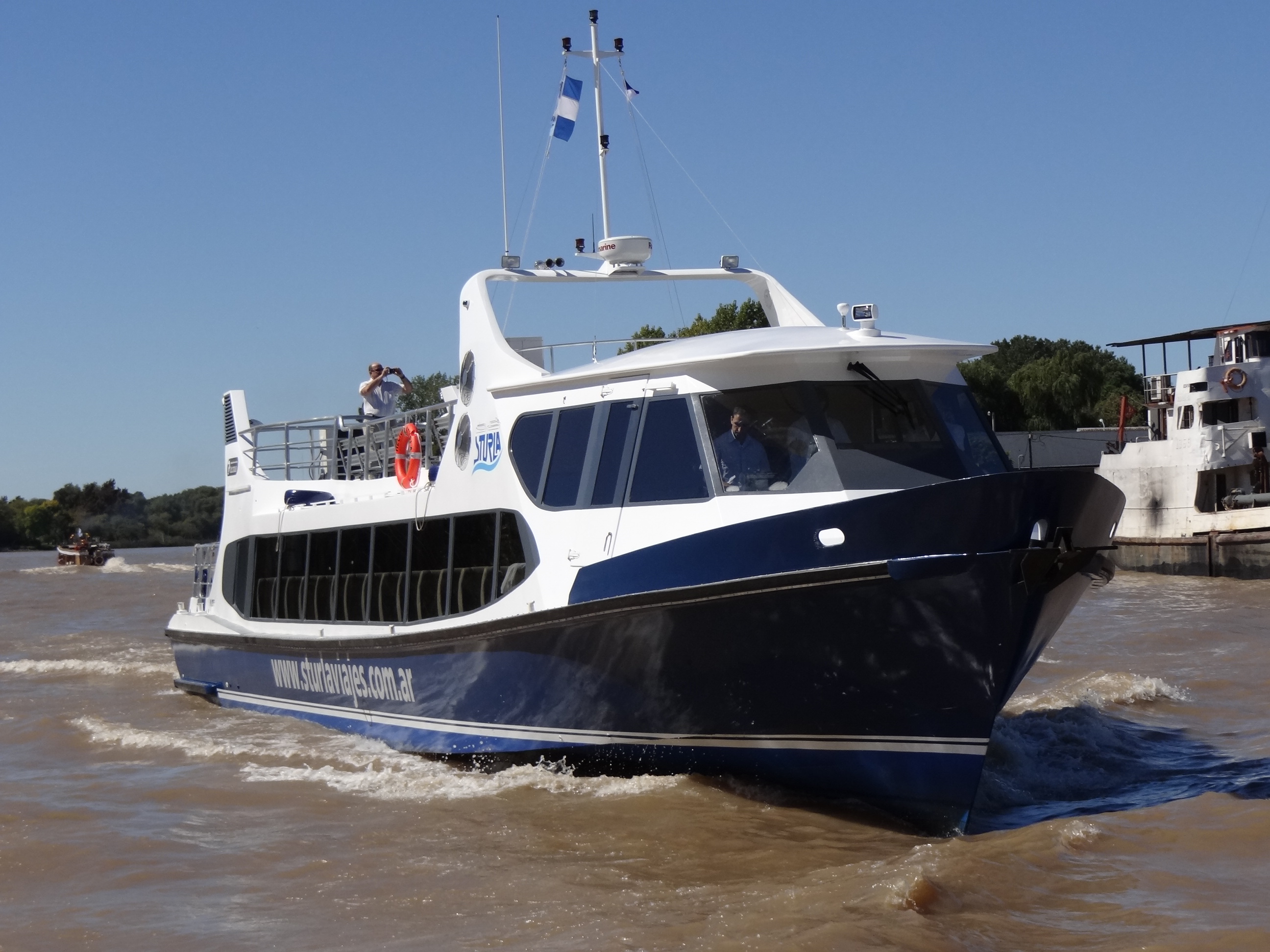 Delta Premium (Desde Tigre a Puerto Madero)